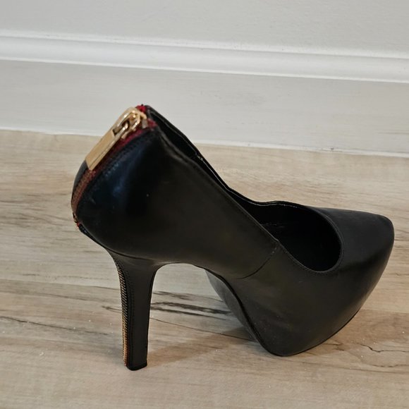 Steve Madden Platform heel with zipper in back - Picture 4 of 4